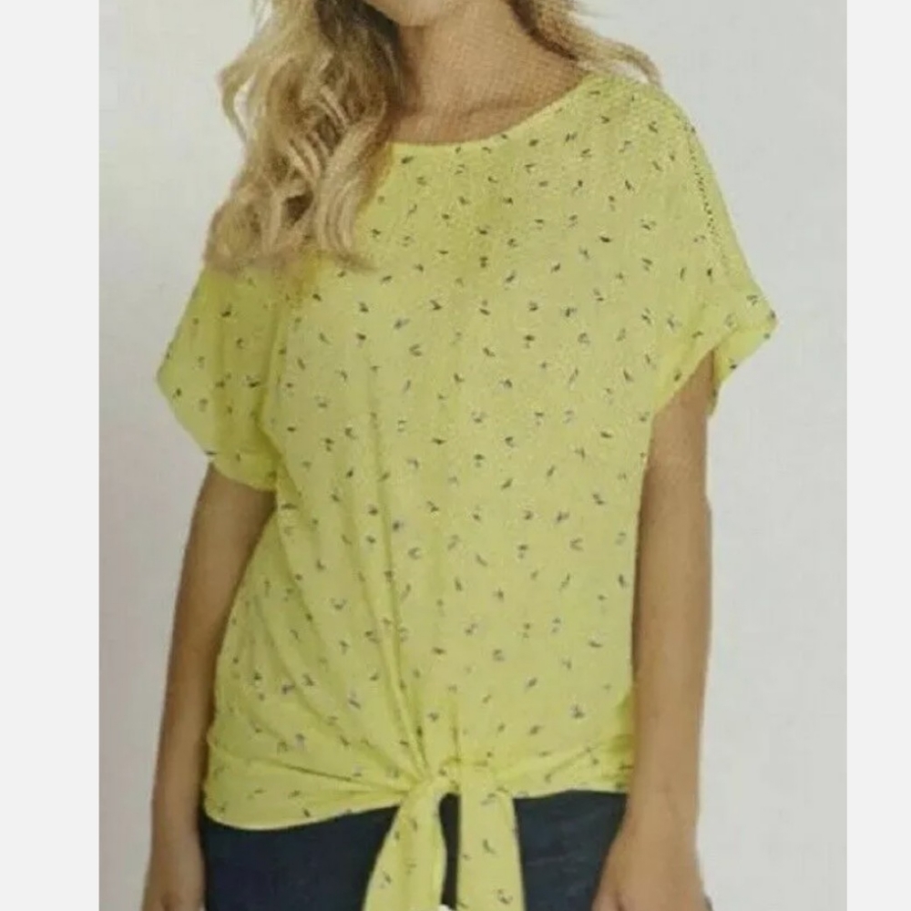 Buffalo David Bitton Ladies' Tie Front Top Blouse Size XL.Pit to pit approx: